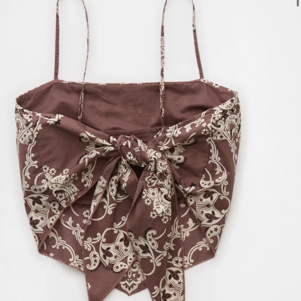 American Eagle Outfitters Mauve Bandana Print Crop Top - Picture 6 of 6